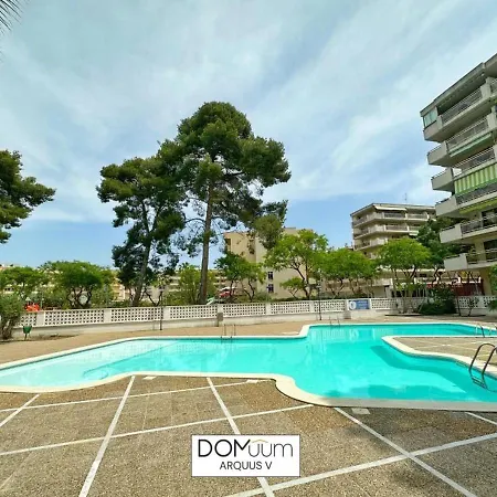 Domuum Holidays - Arquus V *