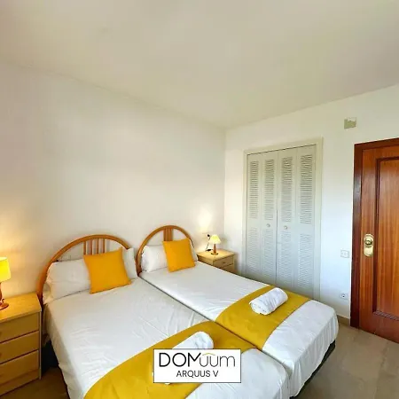 Domuum Holidays - Arquus V 살루